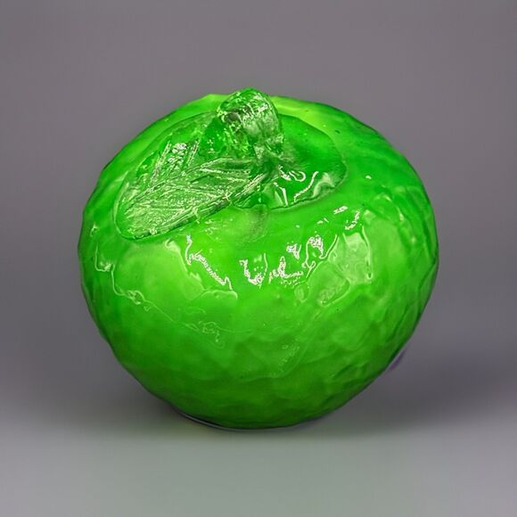 Vintage MCM Murano-Style Blown Glass Green Apple Paperweight - Decorative Item - Picture 5 of 6